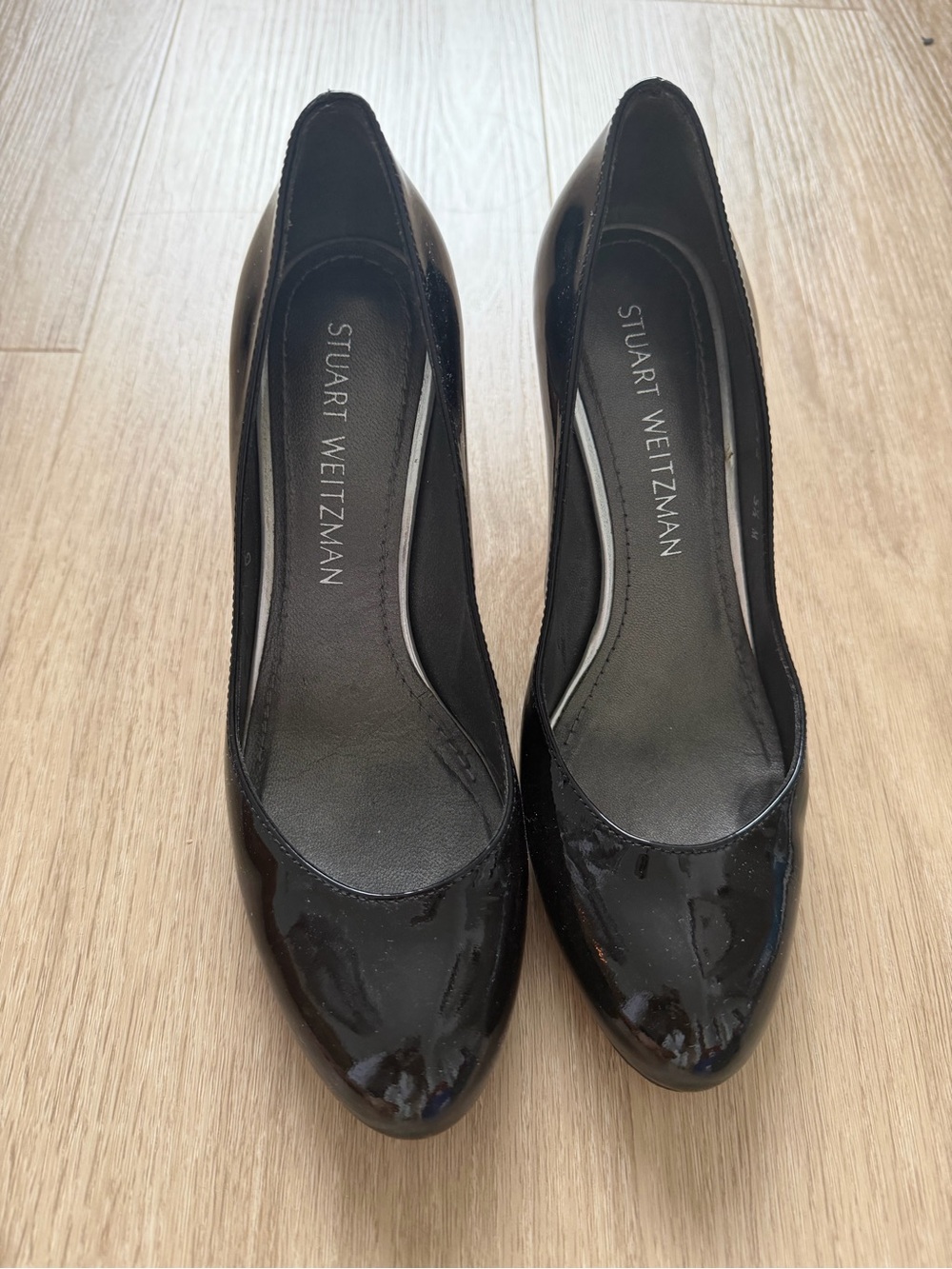 Stuart Weitzman Black Patent Leather Pumps size 5.5